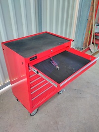 Werkzeugwagen ohne Inhalt der Fa. airpress  